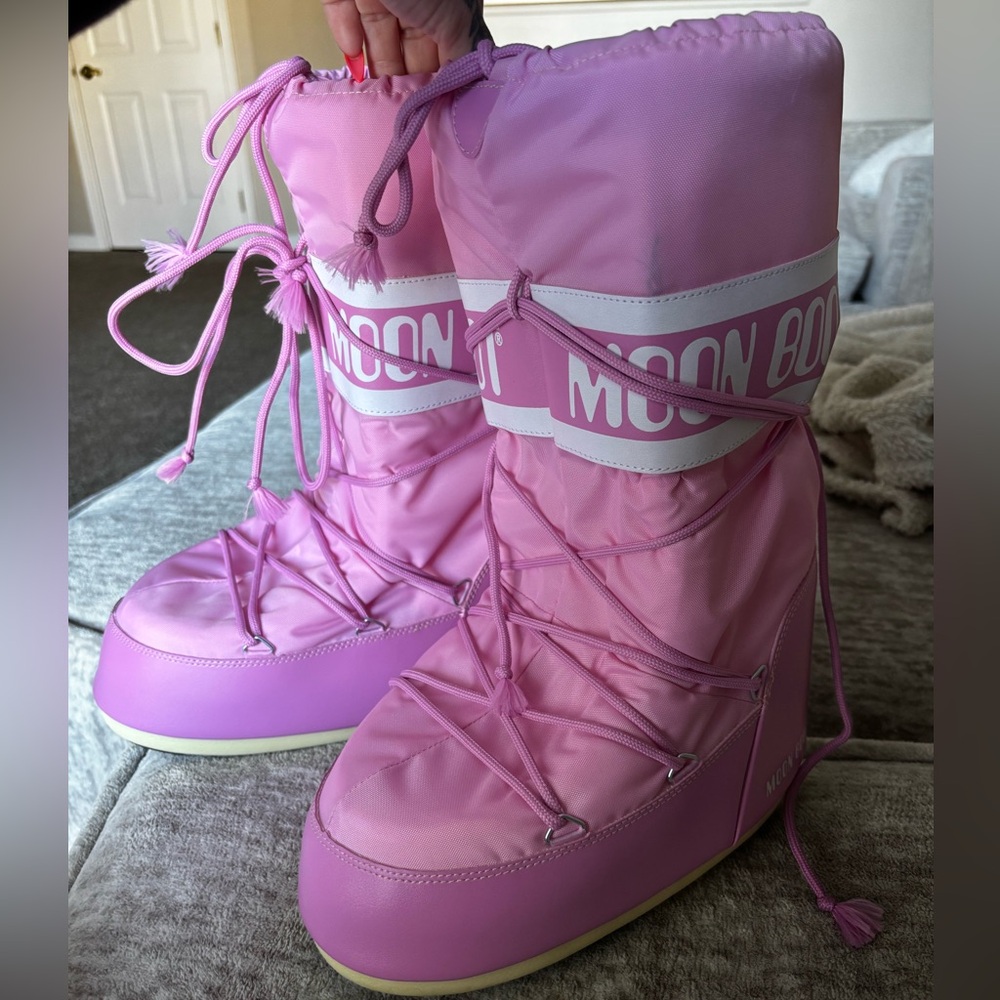 Pink tall moon boot